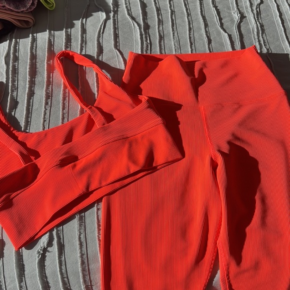 Beach Riot Neon Set - Picture 2 of 2